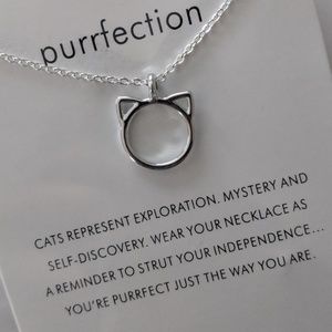 Silver cat necklace